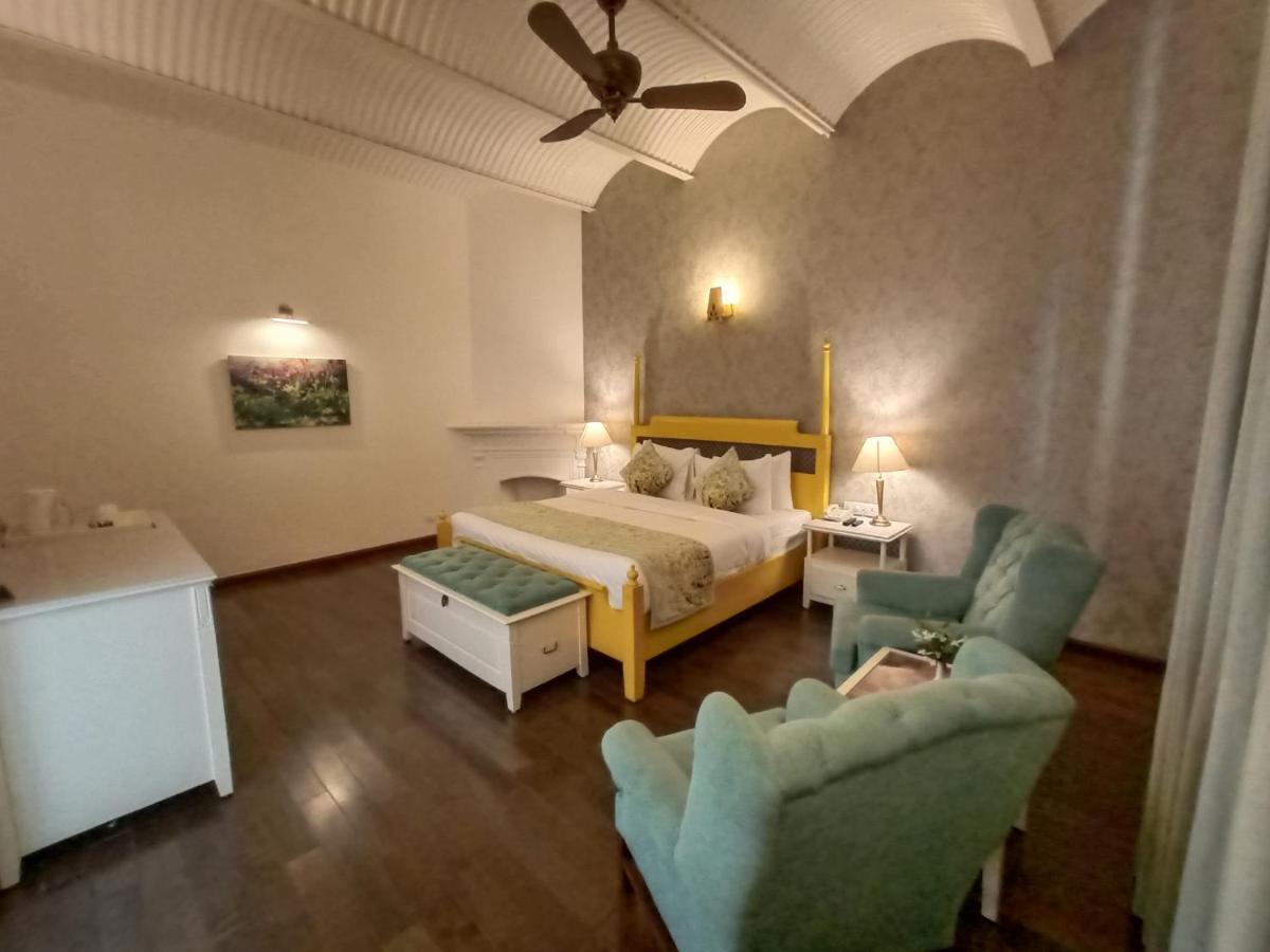 Hotel Pine Retreat Mallroad Mussoorie Exterior foto