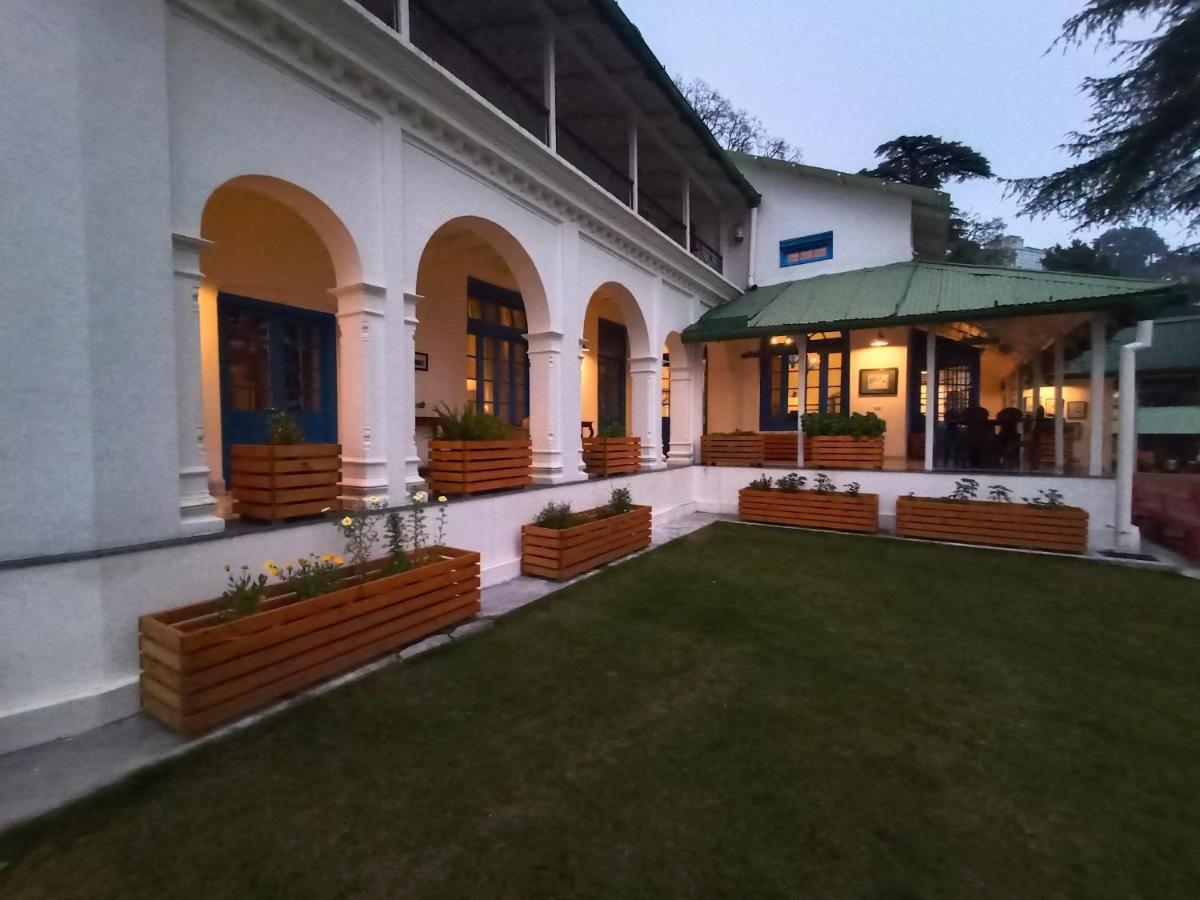 Hotel Pine Retreat Mallroad Mussoorie Exterior foto