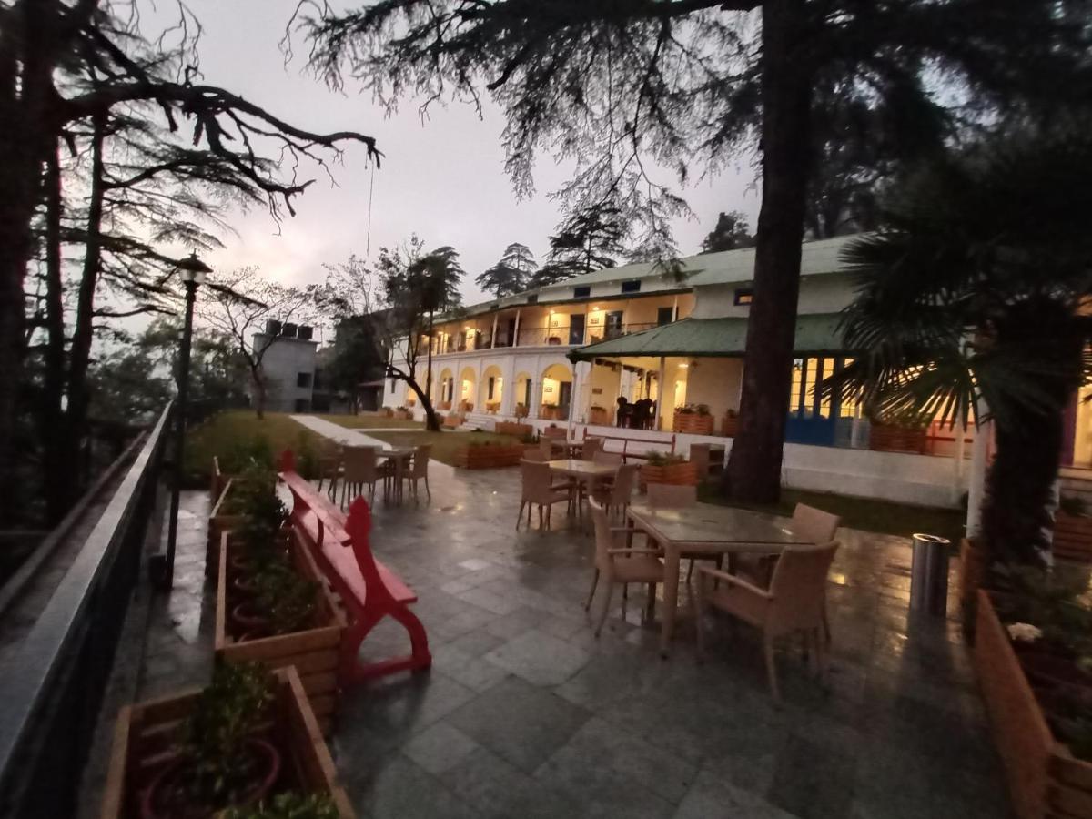 Hotel Pine Retreat Mallroad Mussoorie Exterior foto