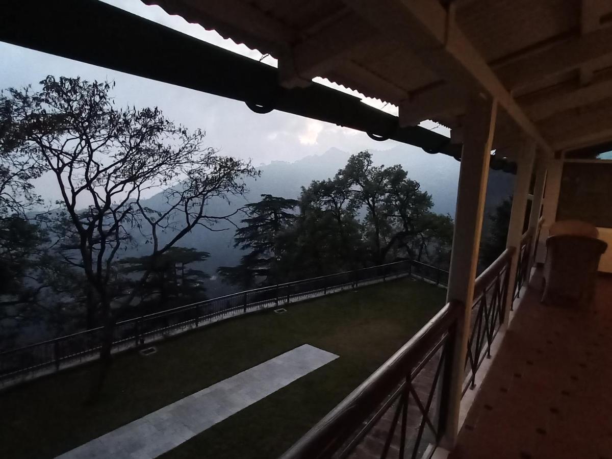 Hotel Pine Retreat Mallroad Mussoorie Exterior foto